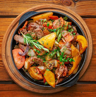 Carne de Panela com Legumes: A receita que vai fazer sua cozinha cheirar como o almoço de domingo!