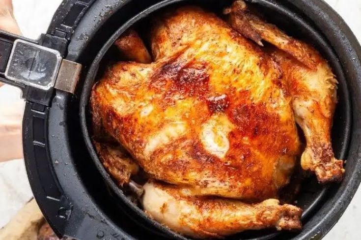 Frango Assado na Airfryer: O jantar mais fácil e crocante que você vai fazer hoje!