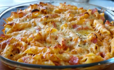 Macarrão Gratinado com Presunto e Queijo